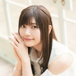 山田麻莉奈